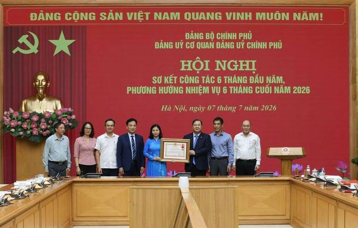 Phó Thủ tướng Thường trực Phạm Gia Túc và các đại biểu - Ảnh: VGP/Phương Nguyên