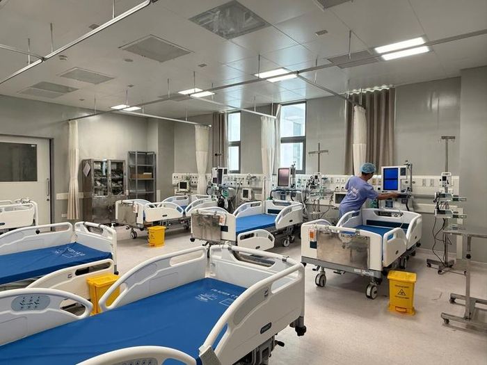 Bệnh viện Hữu nghị Việt Đức đang hoàn tất các khâu chuẩn bị để đón tiếp người dân - Ảnh: VGP/HM