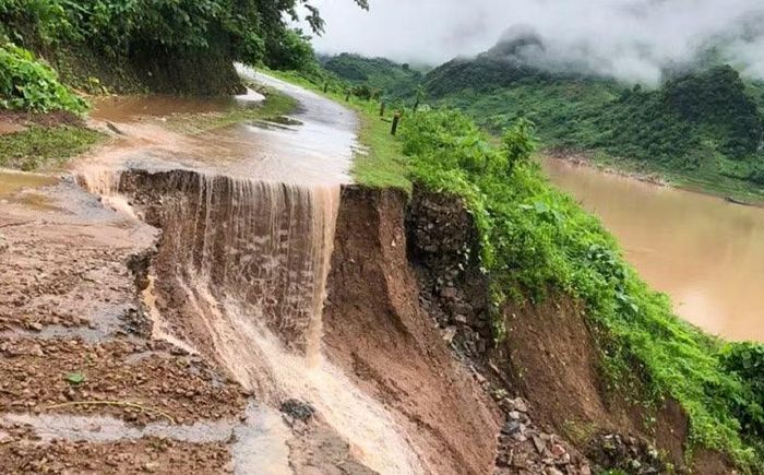 Nhiều tuyến đường trong xã Sính Phình bị sạt lở nghiêm trọng.