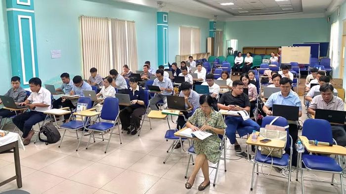 Học viên là nhân viên y tế xã, phường tại khóa đào tạo.