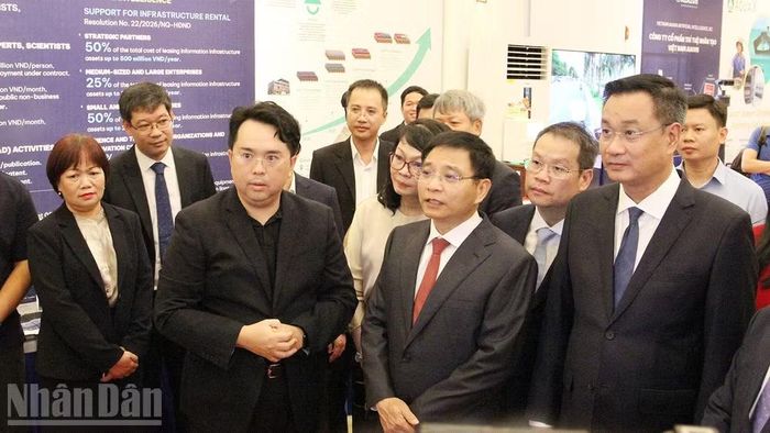 Phó Thủ tướng cho biết, Đà Nẵng đủ năng động, đủ quyết tâm và đủ năng lực để đi đầu trong triển khai các mô hình mới.