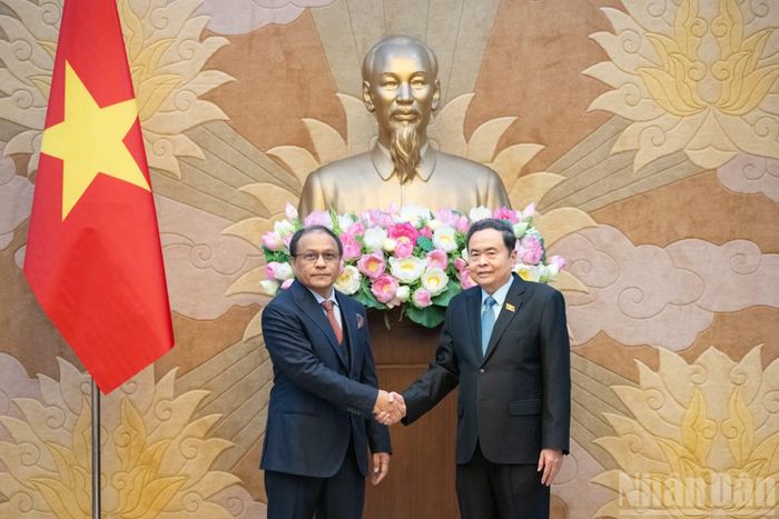 Chủ tịch Quốc hội Trần Thanh Mẫn tiếp Tổng Chưởng lý Malaysia Tan Sri Mohd Dusuki Mokhtar.