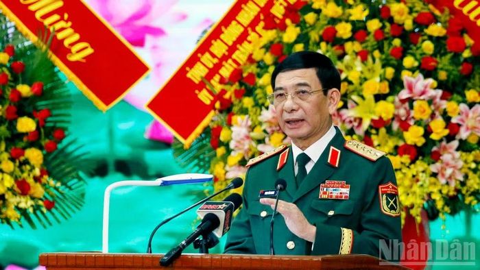 Đại tướng Phan Văn Giang nhấn mạnh, lịch sử 80 năm của Học viện Lục quân là lịch sử của bản lĩnh, trí tuệ, lòng trung thành, tinh thần vượt khó và khát vọng cống hiến; luôn gắn bó mật thiết với những chặng đường vẻ vang của quân đội và đất nước.
