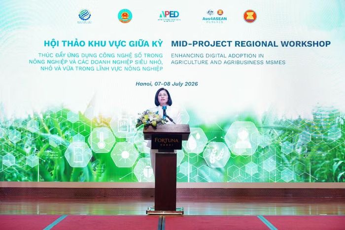 Bà Trịnh Thị Hương, Phó Cục trưởng Cục Phát triển doanh nghiệp tư nhân và kinh tế tập thể, Bộ Tài chính Việt Nam phát biểu chào mừng.