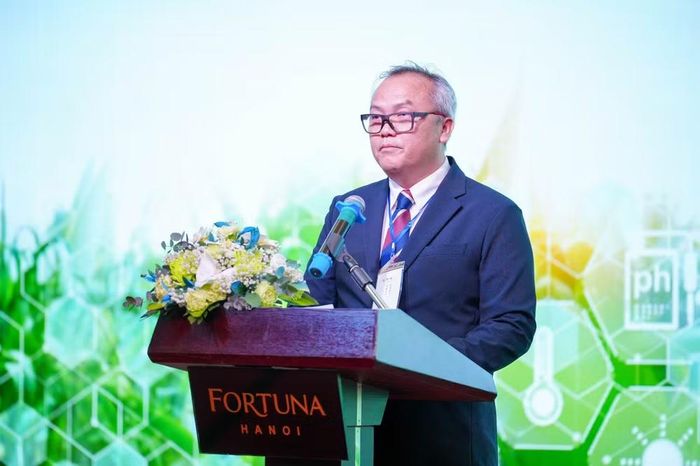 Ông Vithoune Sithimolada, Phó Cục trưởng Cục Xúc tiến doanh nghiệp siêu nhỏ, nhỏ và vừa (MSME), Bộ Công thương Lào phát biểu khai mạc.