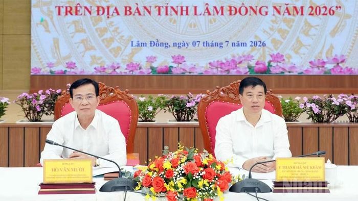 Bí thư Tỉnh ủy và Chủ tịch Ủy ban nhân dân tỉnh Lâm Đồng chủ trì buổi lễ.