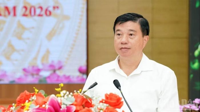 Bí thư Tỉnh ủy Lâm Đồng Y Thanh Hà Niê Kđăm đề nghị toàn tỉnh xác định các giải pháp cụ thể để tập trung hoàn thành mục tiêu tăng trưởng đã đề ra.