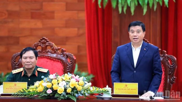 Bí thư Tỉnh ủy Lâm Đồng khẳng định, cùng với phát triển kinh tế-xã hội, địa phương luôn đặc biệt quan tâm xây dựng nền quốc phòng toàn dân gắn với thế trận an ninh nhân dân vững chắc.