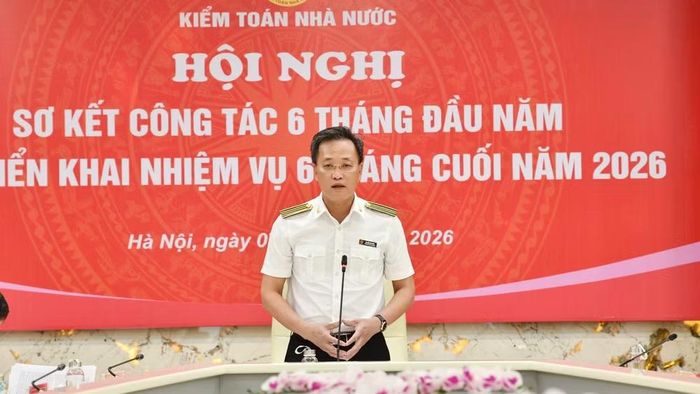 Tổng Kiểm toán nhà nước Nguyễn Hữu Nghĩa phát biểu tại Hội nghị.