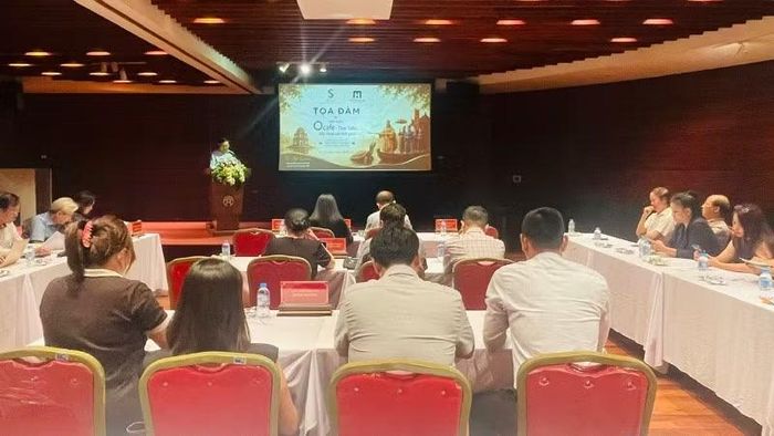 Toàn cảnh tọa đàm.