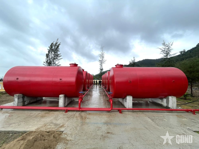 Triển khai cụm bể dự trữ nước cứu hỏa phân kho 1, Đại đội 2, Tiểu đoàn 6, Cục Hậu cần - Kỹ thuật Quân khu 5.
