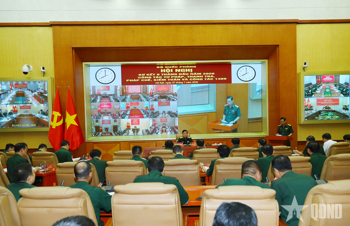 Hội nghị được tổ chức bằng hình thức trực tiếp kết hợp trực tuyến tới 65 điểm cầu trong toàn quân.
