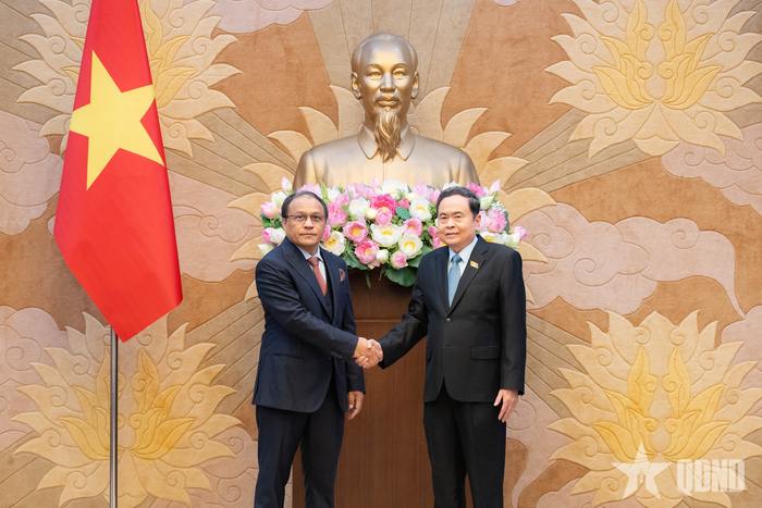 Chủ tịch Quốc hội Trần Thanh Mẫn tiếp Tổng Chưởng lý Malaysia Tan Sri Mohd Dusuki Mokhtar. Ảnh: VĂN QUỐC