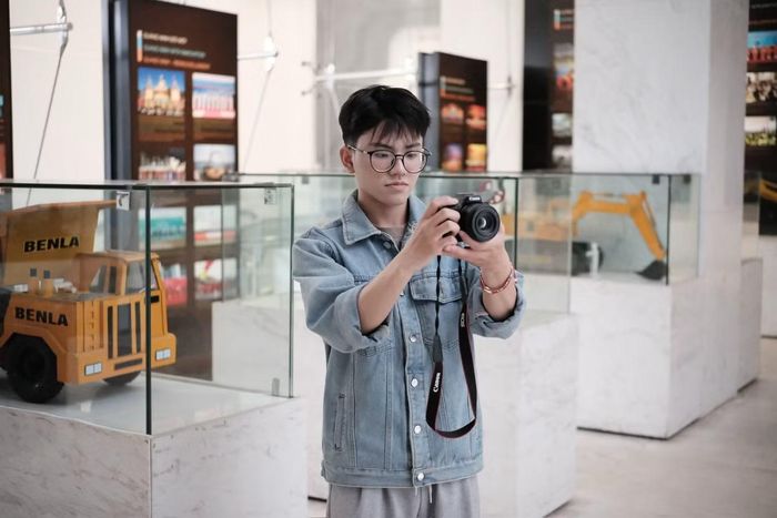 "Mình muốn có cơ hội ôn lại kiến thức tiếng Anh và nâng cao kỹ năng giảng dạy nhiều hơn. Đây đều là những kỹ năng hữu ích cho bản thân trong học tập cũng như công việc sau này", Minh cho biết. (Ảnh: NVCC)