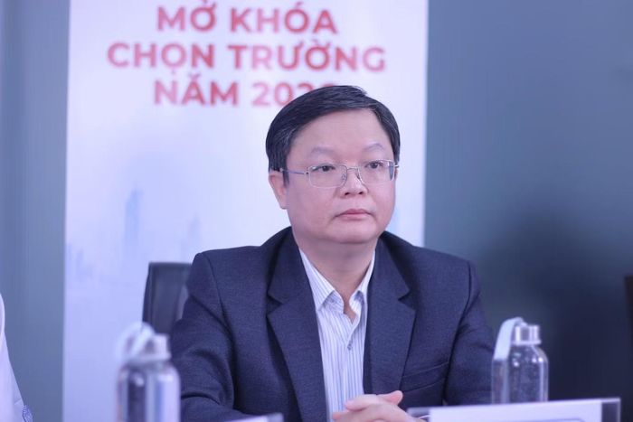  Tiến sĩ Trương Thành Công giải đáp những câu hỏi về xu hướng nghề nghiệp, cơ hội việc làm và định hướng khối ngành Kỹ thuật - Công nghệ - AI. 