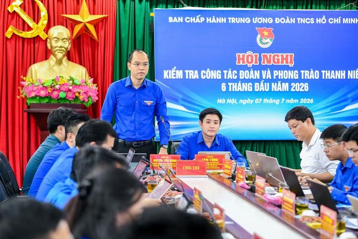 Thường trực Thành Đoàn phát biểu tại Hội nghị.