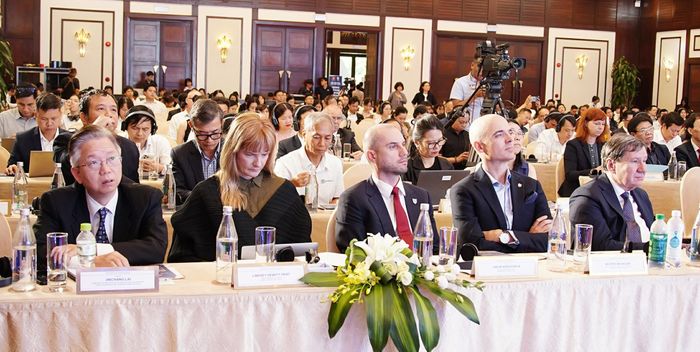  Các đại biểu dự hội nghị 