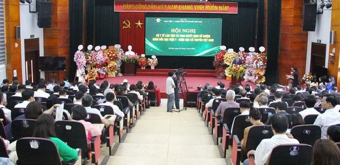 Toàn cảnh buổi lễ.