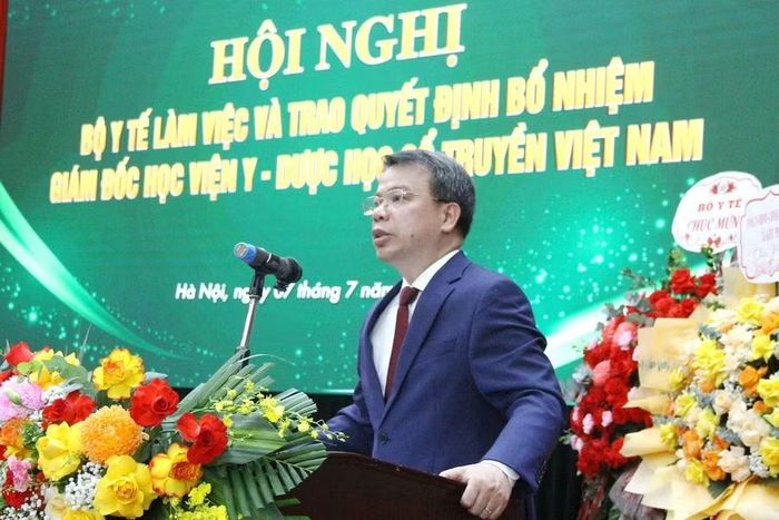 PGS.TS Nguyễn Quốc Huy phát biểu nhậm chức.
