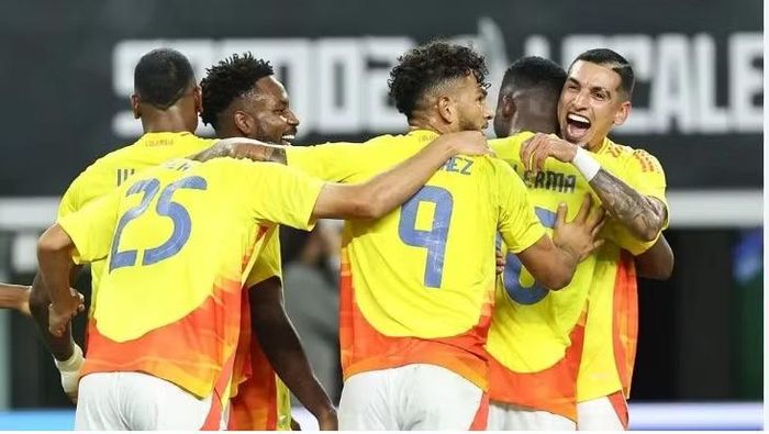 Ngoài ra, theo các nhà phân tích, Colombia sở hữu một trong những hàng thủ chắc chắn nhất giải.
