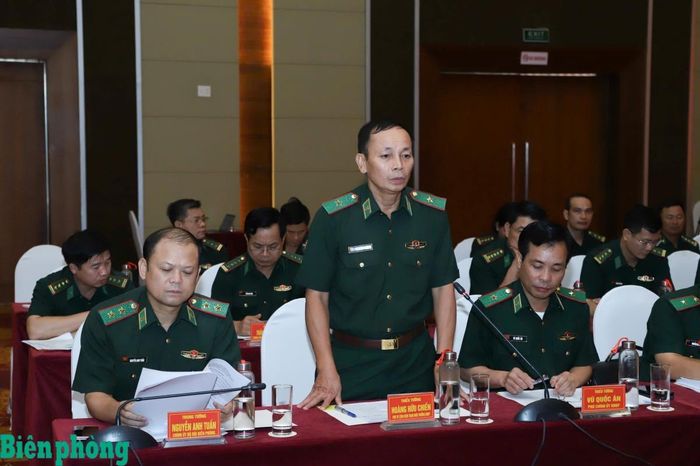 Thiếu tướng Hoàng Hữu Chiến phát biểu tại buổi làm việc. Ảnh: Ngọc Lâm