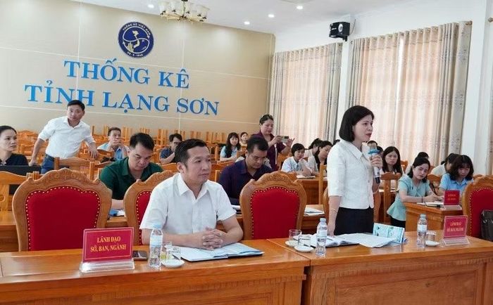 Quang cảnh buổi họp báo.