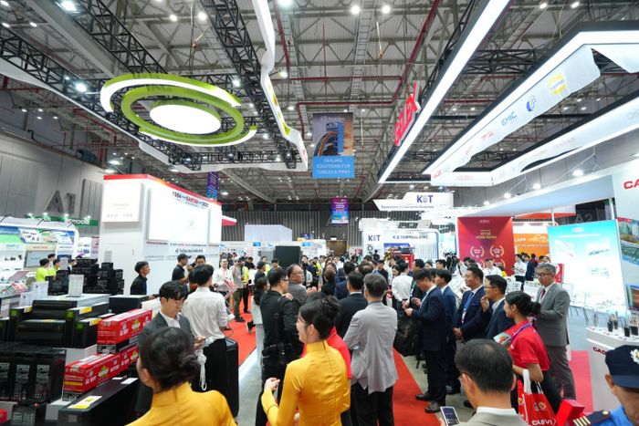 Quang cảnh tại triển lãm Vietnam ETE và Greenergy Expo.