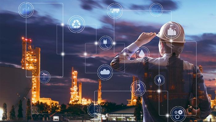 Theo GlobalData, các công ty dầu khí đang đẩy mạnh việc áp dụng internet công nghiệp để giám sát hoạt động. (Ảnh minh họa)