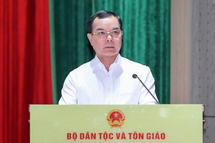 Bộ trưởng Bộ Dân tộc và Tôn giáo Nguyễn Đình Khang phát biểu kết luận Hội nghị. Ảnh: Lê Anh Dũng