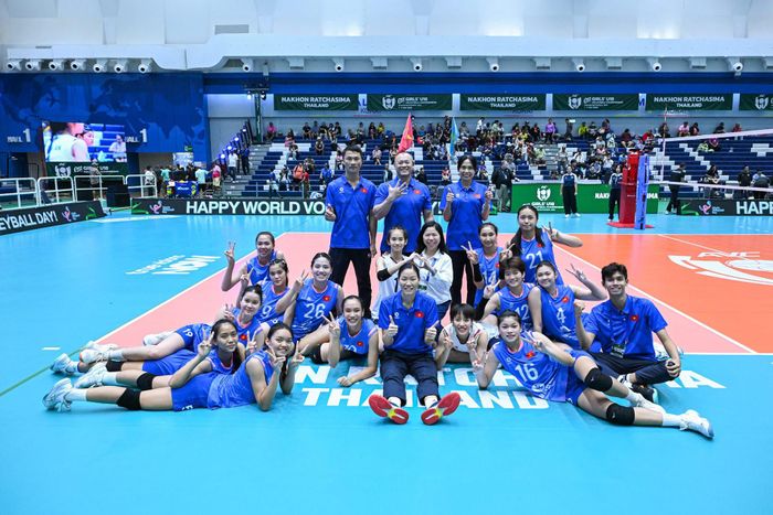 Tuyển bóng chuyền nữ U18 Việt Nam khép lại hành trình thi đấu tại giải đấu U18 Đông Nam Á và U18 châu Á 2026 với những thành tích đáng ghi nhận.