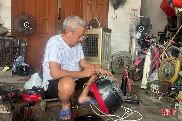 Nhiều người cao tuổi tiếp tục làm việc để duy trì cuộc sống vui khỏe tuổi già.