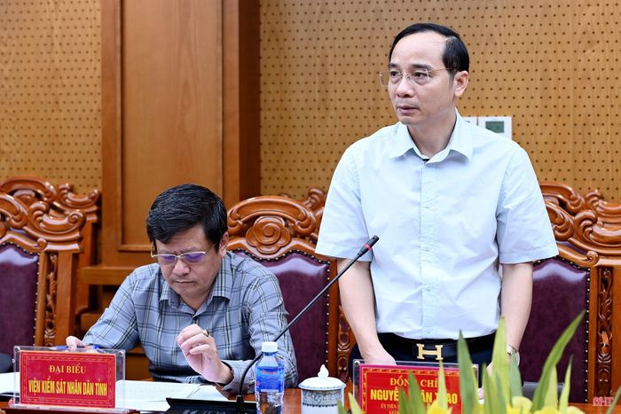 Thiếu tướng Nguyễn Xuân Thao - Giám đốc Công an tỉnh phát biểu tại phiên họp.
