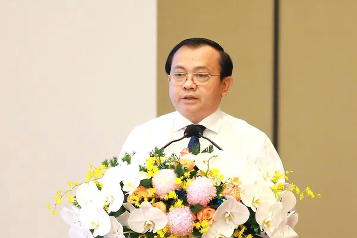  Thứ trưởng Bộ Tài chính Lê Tấn Cận phát biểu kết luận hội nghị. Ảnh: Bảo hiểm xã hội Việt Nam 