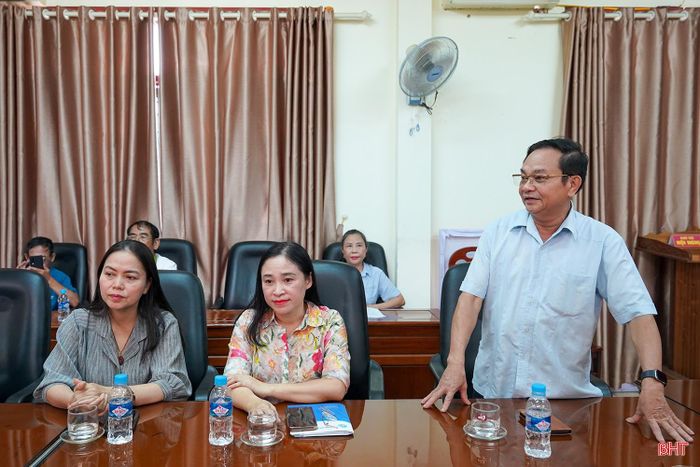 Ông Nguyễn Văn Sơn - Chủ tịch Hội Bảo trợ người khuyết tật và trẻ mồ côi tỉnh Hà Tĩnh phát biểu tại buổi gặp mặt.