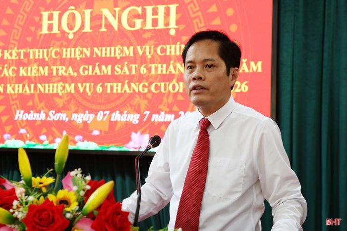Bí thư Đảng ủy phường Hoành Sơn Nguyễn Quốc Hương định hướng một số nhiệm vụ, giải pháp trọng tâm.