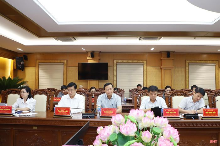 Đại biểu tham dự hội nghị.