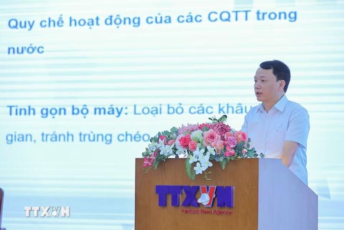 Đồng chí Đỗ Mạnh Chiến, Trưởng Ban Tổ chức-Cán bộ trình bày tham luận. (Ảnh: Lê Đông/TTXVN)