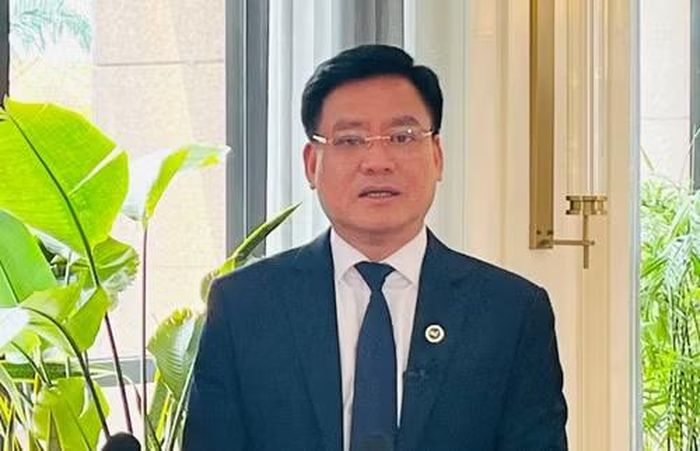 Ông Hoàng Văn Thu, Phó Chủ tịch Ủy ban Chứng khoán Nhà nước, cho biết Nghị định lần này tháo gỡ nhiều vướng mắc cho doanh nghiệp. (Ảnh: Vietnam+)