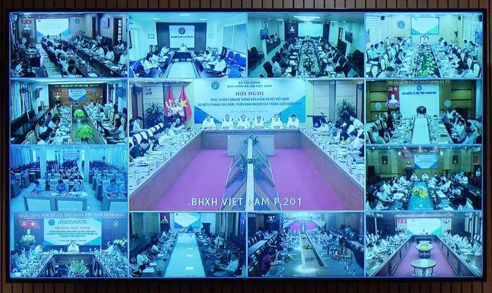 Hội nghị trực tuyến sơ kết công tác 6 tháng đầu năm của Bảo hiểm xã hội Việt Nam diễn ra ngày 7/7. (Ảnh: Vietnam+)