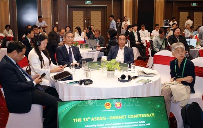 Đại biểu dự khai mạc Diễn đàn. Ảnh: Trần Lê Lâm/TTXVN.