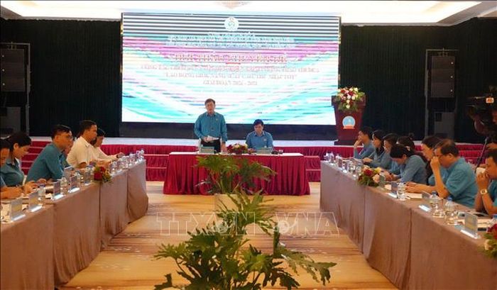 Cụm thi đua số 2 tổ chức Hội thảo chuyên đề: Công tác chỉ đạo, tham mưu và tổ chức triển khai hiệu quả phong trào thi đua "Lao động giỏi, năng suất cao, thu nhập tốt".