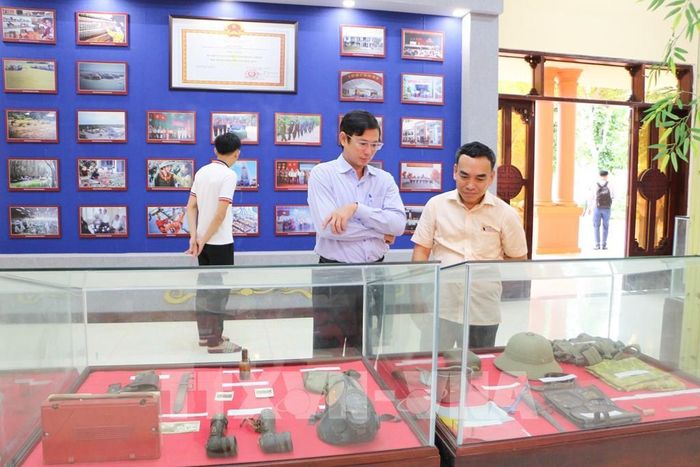 Di tích là địa chỉ đỏ giáo dục truyền thống Cách mạng địa phương. Ảnh: Hồng Thái - TTXVN
