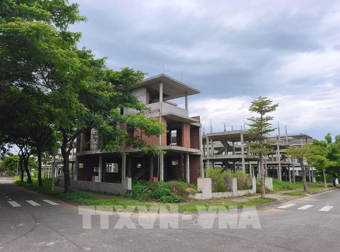Sau hàng chục năm bị “treo” do vướng sai phạm, Khu đô thị sinh thái Quan Nam – Thủy Tú (Golden Hills City) vừa được UBND thành phố Đà Nẵng quyết định giao đất, cho thuê đất để chủ đầu tư tiếp tục triển khai. Ảnh: Quốc Dũng - TTXVN