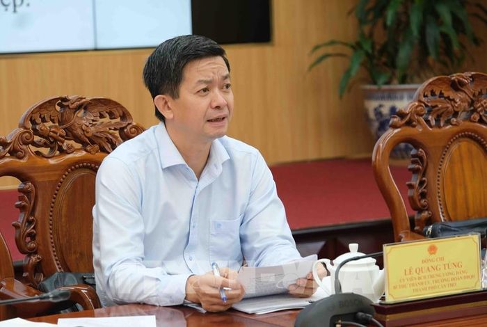 Bí thư Thành ủy Cần Thơ Lê Quang Tùng phát biểu tại cuộc họp. Ảnh: Thanh Liêm - TTXVN
