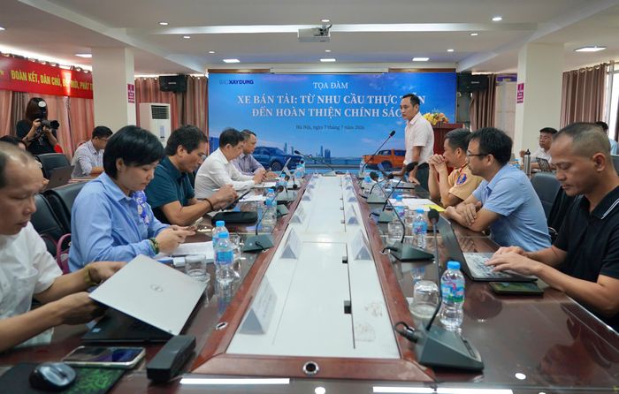 Toàn cảnh tọa đàm diễn ra ngày 7/7/2026 do Báo Xây dựng tổ chức.