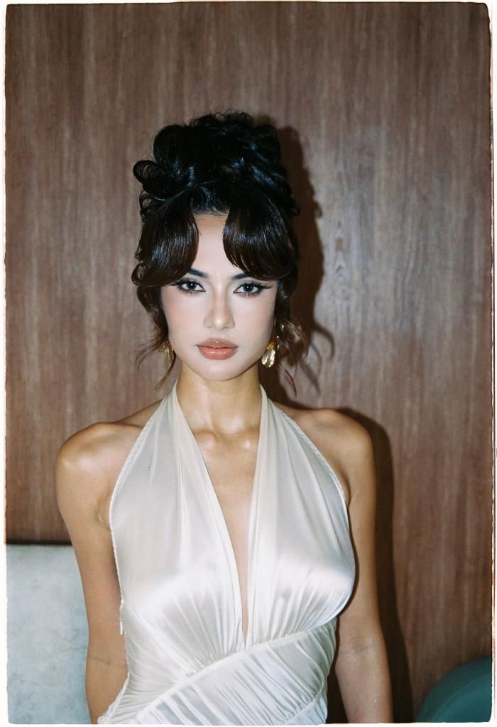 Vẻ đẹp rạng rỡ của Emma Lê giữa nghi vấn tiếp tục chinh phục vương miện. (Nguồn: FBNV)