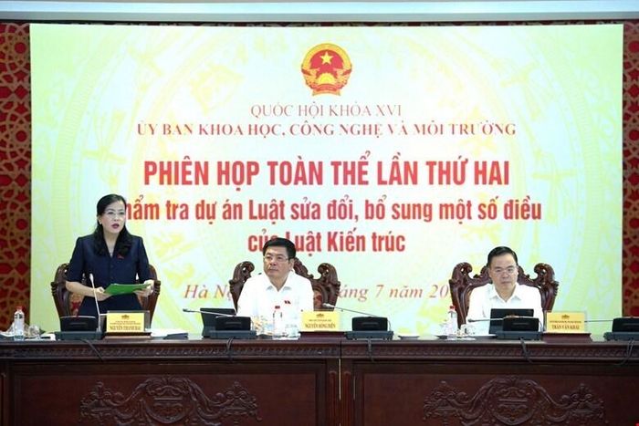 Chủ nhiệm Ủy ban Khoa học, Công nghệ và Môi trường Nguyễn Thanh Hải phát biểu tại Phiên họp. Ảnh: Cao Hoàng