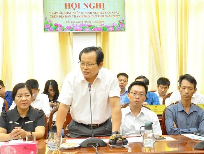 Ông Trần Phong Khánh, đại diện Công ty Thủy sản Stapimex, phát biểu ý kiến tại hội nghị. Ảnh: Thanh Xuân.