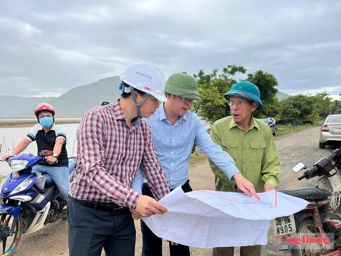 Việc khơi thông toàn bộ mặt bằng tạo điều kiện quyết định để đơn vị thi công tăng tốc, đảm bảo tiến độ đưa dự án về đích đúng kế hoạch. Ảnh: Thành Đô