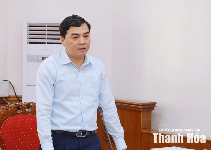 Chủ tịch UBND tỉnh Nguyễn Hoài Anh phát biểu tại hội nghị.